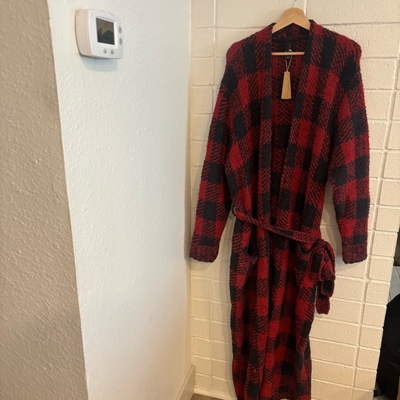 NWT Skims knit unisex robe in red brick buffalo check - Picture 2 of 4